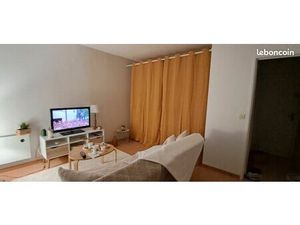 Studio 28m² proche de l' UTC  ESCOM  St CÔME