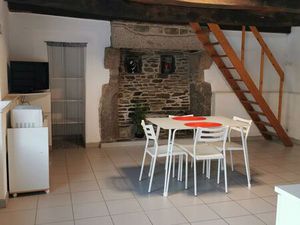 Loue T2 meublé charges comprises