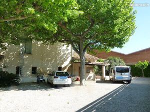 Une grande maison avec un espace de vie de 212 m2