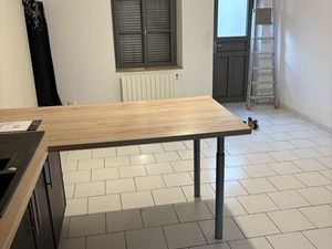 Loue petite maison à Cloyes