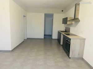 T3 centre ville locmine