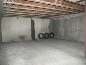 RARE Box double 25m² Canal St Martin