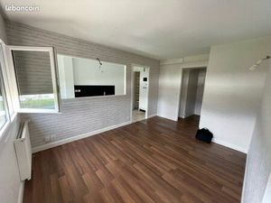 Appartement à louer - Lourdes   quartier Lannedaré