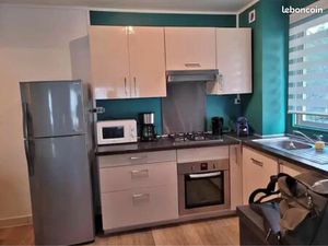 3 pièces • 63 m2 . Saint-Denis 97400 Quartier Montgaillard-Colline des Camélias