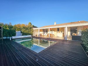 Superbe maison de plain-pied à Lorgues  à pied du village