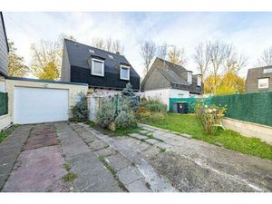 Maison de 7 pièces de 142 m² située à Savigny-le-Temple