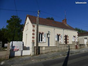 T5 dans une rue calme et résidentielle de Vierzon-Forges
