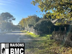Vente terrain 700 m² à Soulac-sur-Mer (33780)  295 000 €