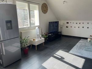 Grand F2 dans immeuble collectif sur Torpes