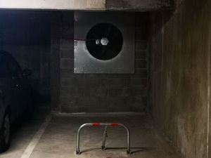 Loue Parking couvert sécurisé St André Lez Lille