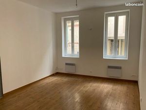 T2 atypique avec petite terrasse