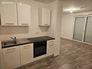 Appartement T1 32 5 m2 avec terrasse 8 m2