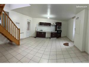 Charmante Maison à louer à Puiseux le Hauberger