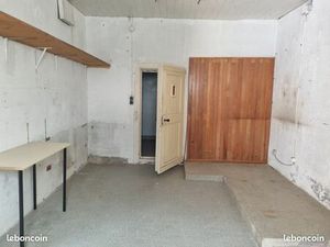 Local 30m2 Etrembieres