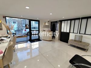 Vente locaux professionnels 50 m² à Le Chesnay-Rocquencourt (78150)  27 000 €