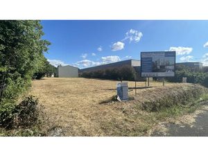 Vente locaux professionnels 1 pièce 86.11 m² à Sommieres (30250)  206 664 €