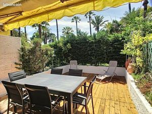 Appartement en rez de jardin a cannes