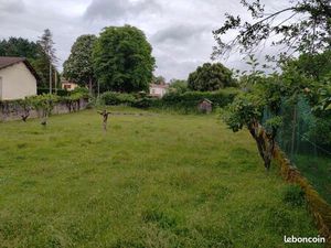 Terrain constructible 1253 m2