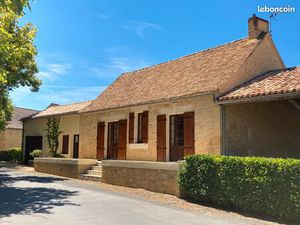 Maison en pierre restaurée