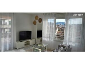 T1+ garage fermé en sous-sol. Prado-Rouet  proche Métro Pèrier et Tramway T3