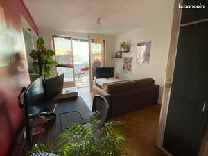 LOCATION APPARTEMENT T2 meublé 20e