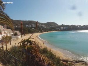 Six-Fours beau studio vue mer