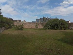 Terrain constructible 1300m carré hiper centre