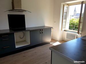 Appartement lumineux 97 m2 de 3 chambres + garage 21 m2