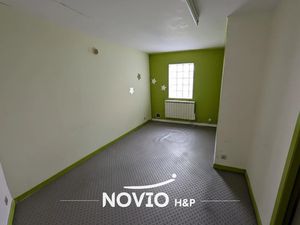 Location locaux professionnels 70 m² à Chatellerault (86100)  300 €