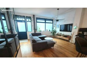 Duplex atypique de 92 m² (pondérés) — « Comme une maison en ville »