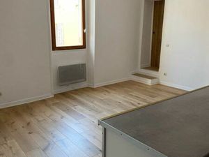 T2 refait à neuf 40 m2 calme et ensoleillé