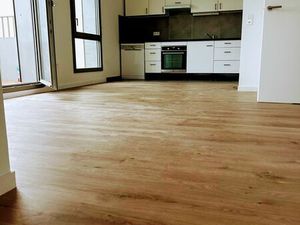 T3 MEUBLÉ NEUF – 70 m² – DERNIER ÉTAGE – VUE PANORAMIQUE PARIS – PARKING – BALCON – MÉTRO 