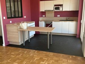 T2 lumineux rénové avec balcon  dressing  parking  garage et cave - Rodez Cardaillac