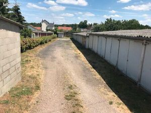 Garage / Boxe à louer■~13/14m2■Location minimum : 3 mois■Loyer : 40■Caution : 80