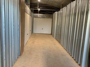 Loue garage box 60/120/180 m2 et 9 m2