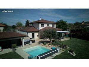 ? MAISON 164 m² – PISCINE & PERGOLA BIOCLIMATIQUE – CHAPONNAY