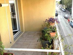 Grand T2 terrasse parking + gros électroménager Marseille 8