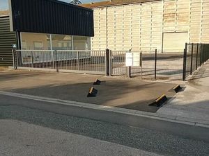 Petit hangar 100m2 hoymille proximité immédiate bergues