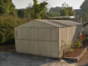 Garage 32m2 sur terrain