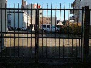 A louer place de parking rue sant brice dans residence securisee dans residence securisee