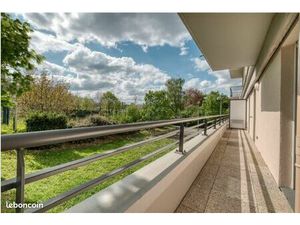 T4 Spacieux et Lumineux   à Lognes à deux pas du RER A