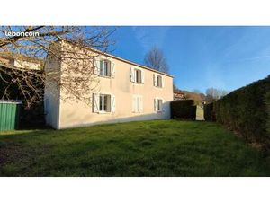 T3 plain pied rénové avec jardin privé - chauffage au sol – Rare sur Montcuq – Disponible 