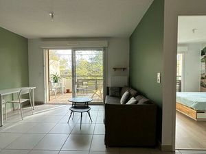 T2 balcon et parking