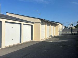 Garage neuf à louer à Douzy