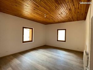 Charmant T3 rénové au cœur du Vigan – 3ᵉ étage d’un immeuble calme & sécurisé