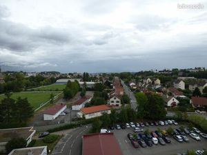 F3 PRES LA ROSE meublé et équipé