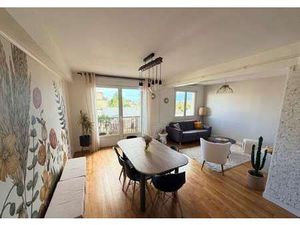 Location Appartement 3 pièces Meublé à Fougères (35300) : à louer 3 pièces Meublé / 73m² F