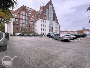 Commercieel te huur in Sint-Denijs-Westrem