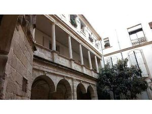 Grand Appartement dans immeuble Historique.