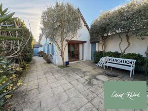 Maison de luxe de 3 chambres en vente à Dinard  France